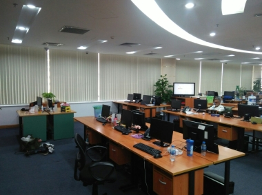 ƯU VÀ NHƯỢC ĐIỂM CỦA MÀN RÈM LÁ DỌC BẠN NÊN QUAN TÂM TRƯỚC KHI SỬ DỤNG