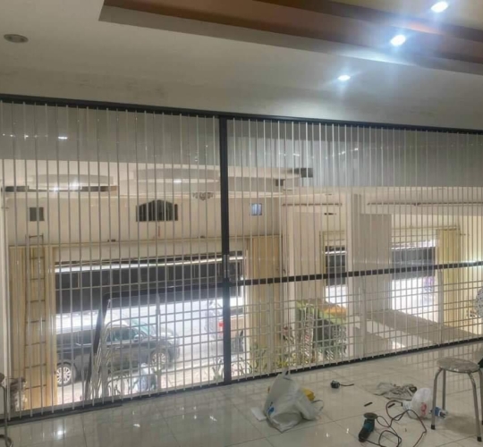 VÁCH NGĂN NHỰA CAO CẤP, SANG TRỌNG, BỀN BỈ THEO THỜI GIAN