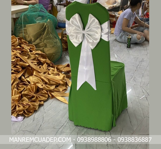 ÁO PHỦ GHẾ THUN SỌC MÀU XANH LÁ CÁ TÍNH