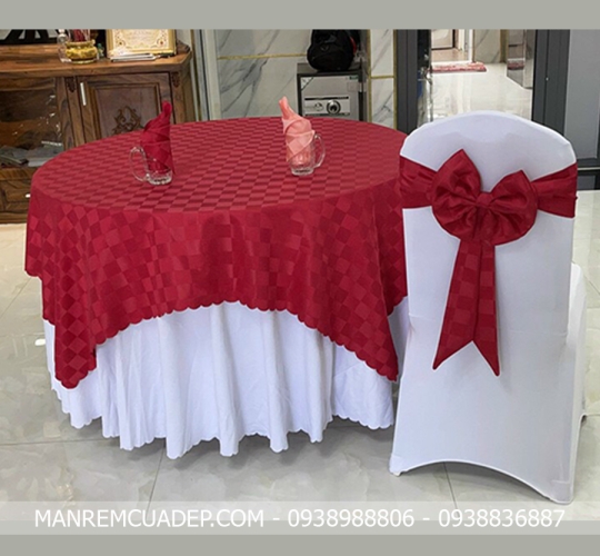 KHĂN BÀN TRÒN TRẮNG PHỐI ĐỎ SANG TRỌNG