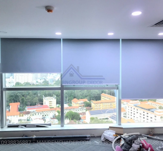 RÈM CUỐN CHỐNG NẮNG 100% LỰA CHỌN HOÀN HẢO ĐỐI VỚI KHÔNG GIAN VÁCH KÍNH