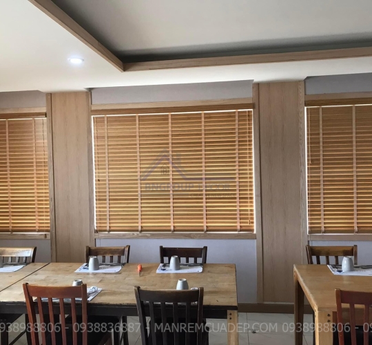 RÈM GỖ MÀU VÀNG CHỐNG NẮNG TUYỆT ĐỐI MÃ SKK20