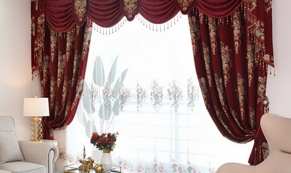 Chọn rèm vải hay rèm cầu vồng cho căn hộ